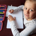 Zdjęcie: Pracowite sześciolatki z przedszkola w Naratowie